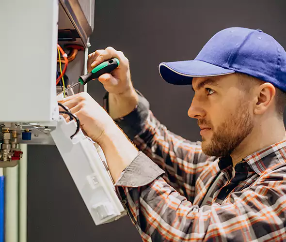 Expert Plumber for Tankless Water Heater Maintenance in Bellmore, NY: Schedule Professional Maintenance Services with Us